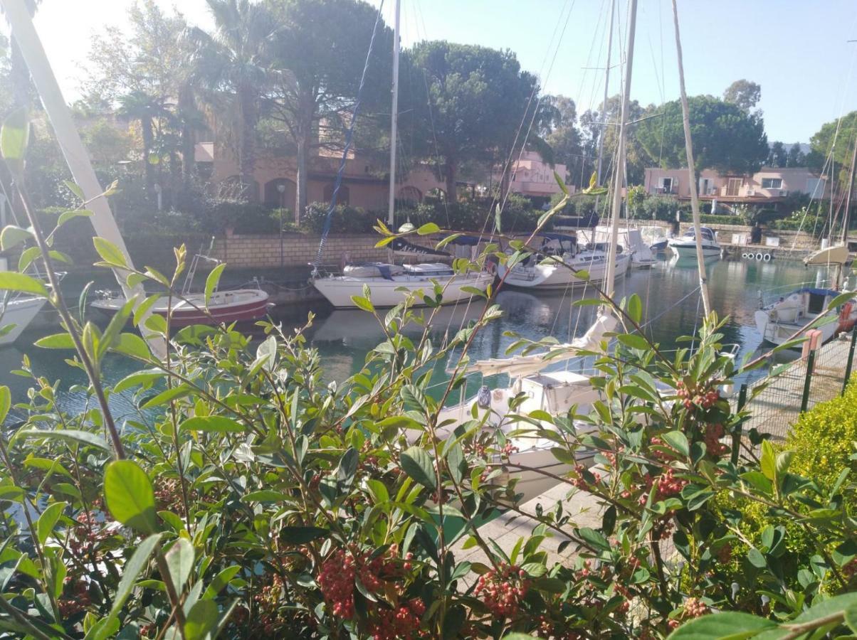 פורנרי Villetta Nella Baia מראה חיצוני תמונה